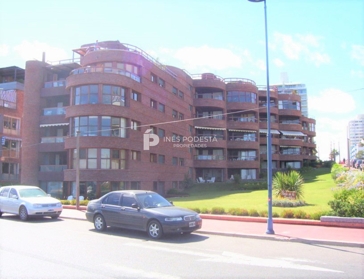 Apartamento ID.6880 - Venta y alquiler 2 dormitorios y 2 baños