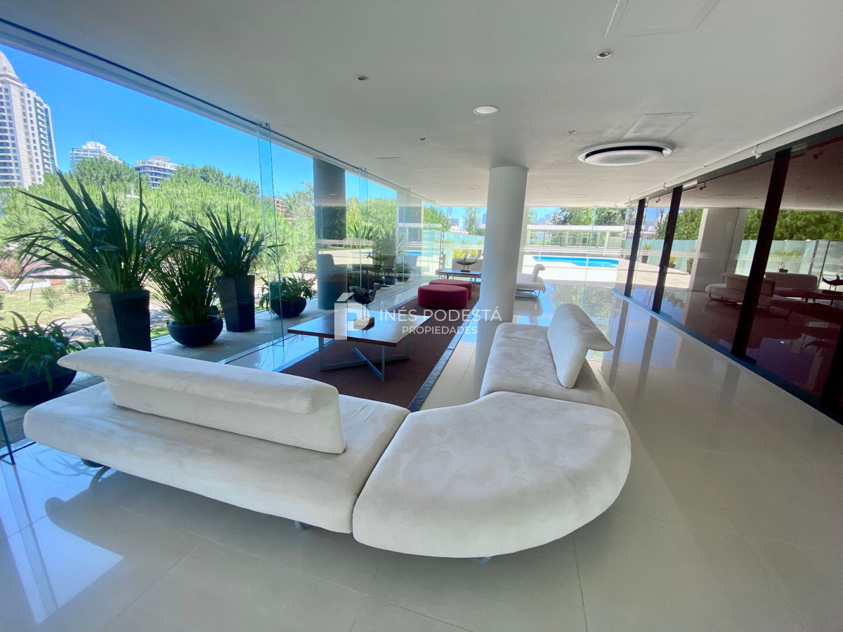 Apartamento ID.2012 - Apartamento en Alquiler, Brava, Punta del Este, 3 Dormitorios