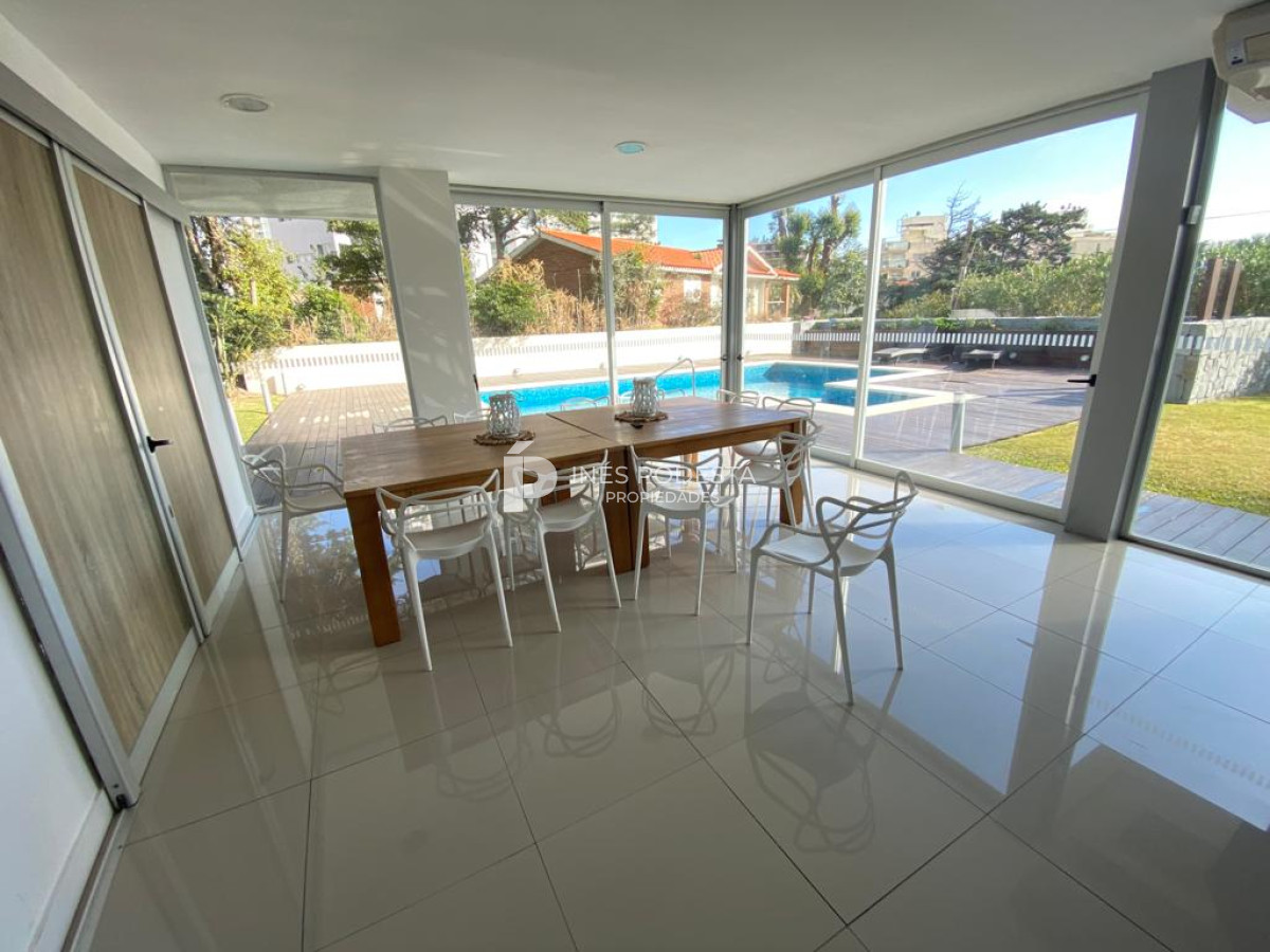 Apartamento ID.5226 - Apartamento en Alquiler, Brava, Punta del Este, 2 Dormitorios.