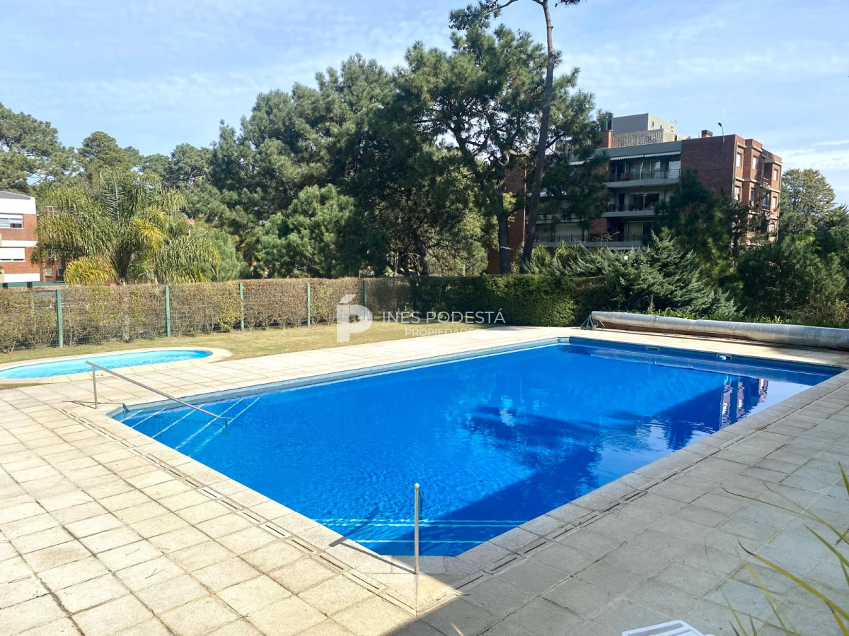 Apartamento ID.41634 - Venta departamento 4 dormitorios en mansa