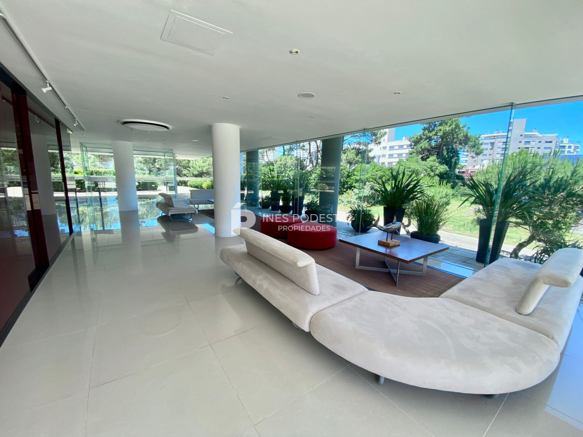 Apartamento ID.2012 - Apartamento en Alquiler, Brava, Punta del Este, 3 Dormitorios