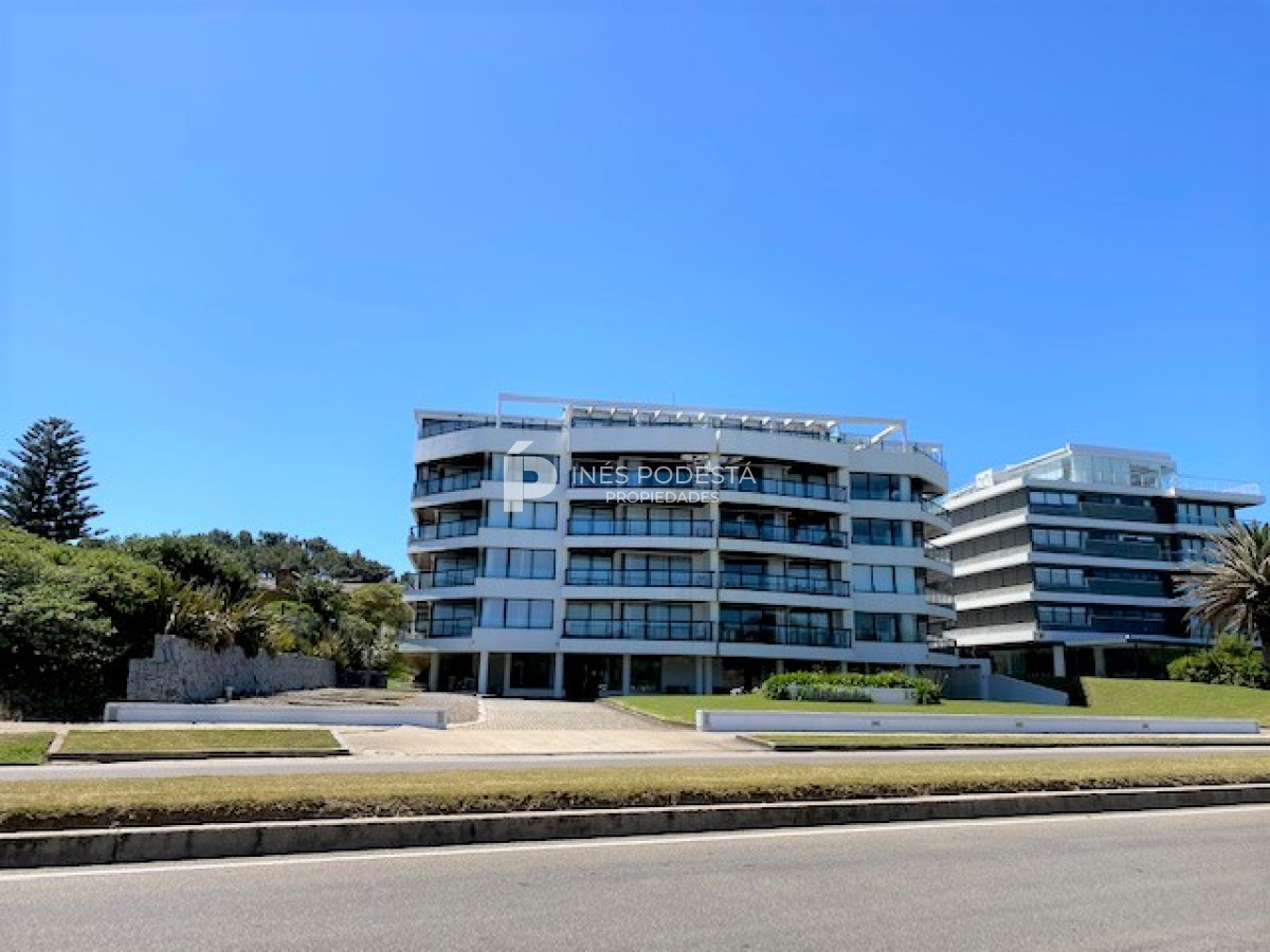 Apartamento ID.7297 - Brava frente al mar, 2 suites más dependencia de servicio