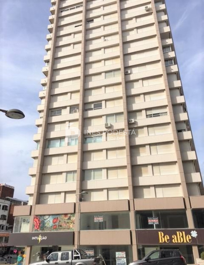 Apartamento ID.7903 - Apto alquiler de temporada de 2 dormitorios a pasos de la playa Mansa y Brava