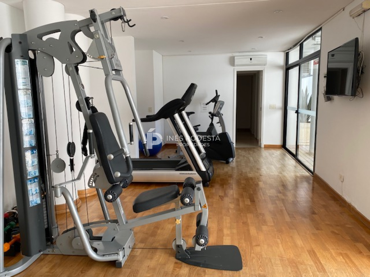 Apartamento ID.7297 - Brava frente al mar, 2 suites más dependencia de servicio