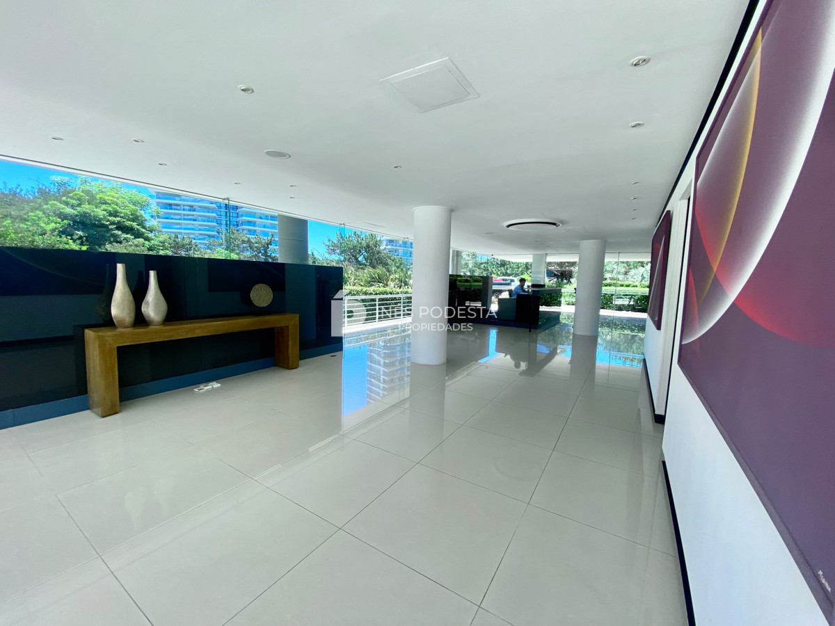 Apartamento ID.2012 - Apartamento en Alquiler, Brava, Punta del Este, 3 Dormitorios