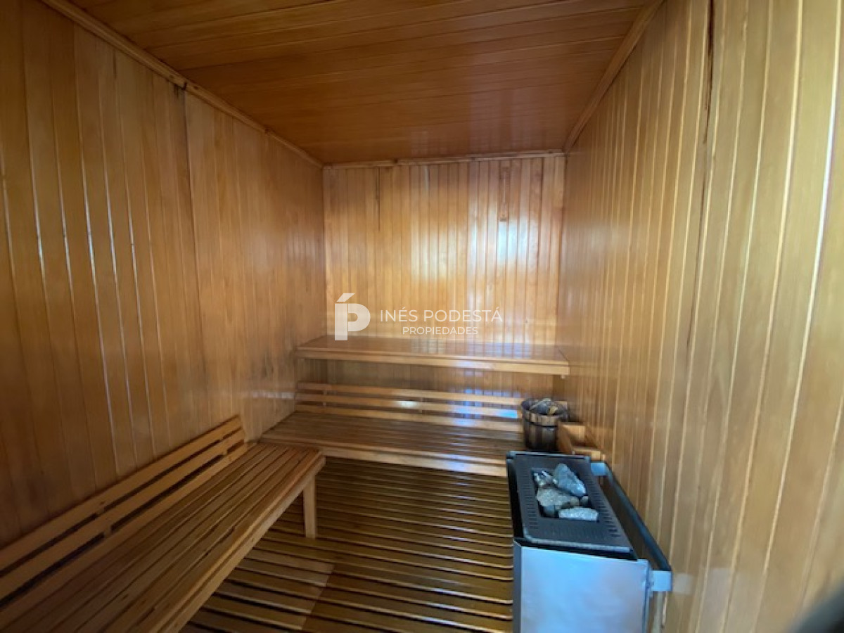 Apartamento ID.8896 - Venta y alquiler en Brava departamento de 4 dormitorios, 3 baños y toilette