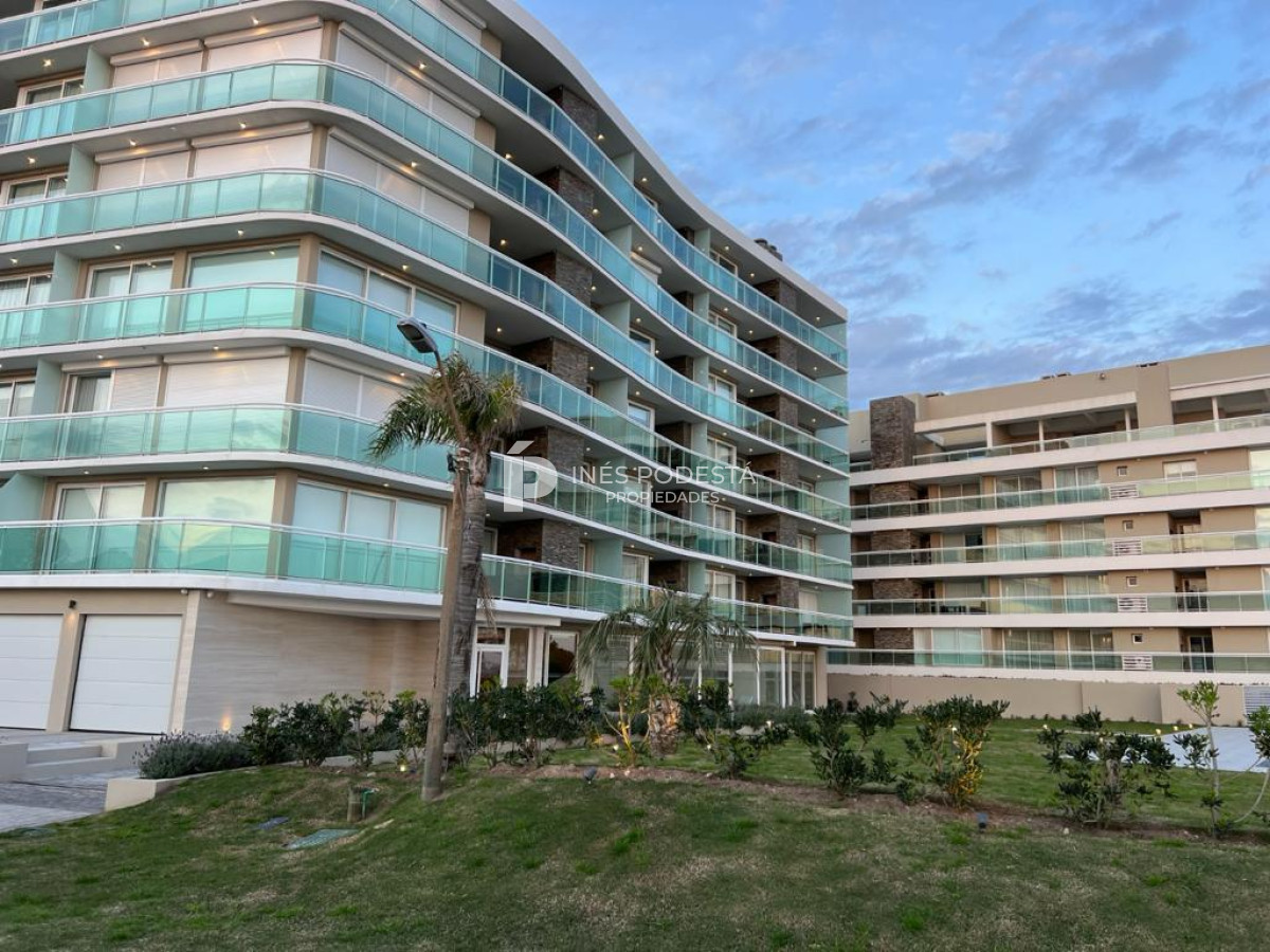Apartamento ID.40326 - Alquiler Mansa 3 dormitorios