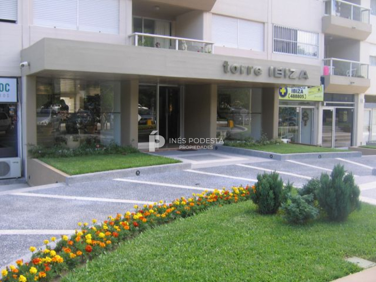 Apartamento ID.38445 - Apartamento en alquiler de 2 dormitorios en Roosevelt, Punta del Este