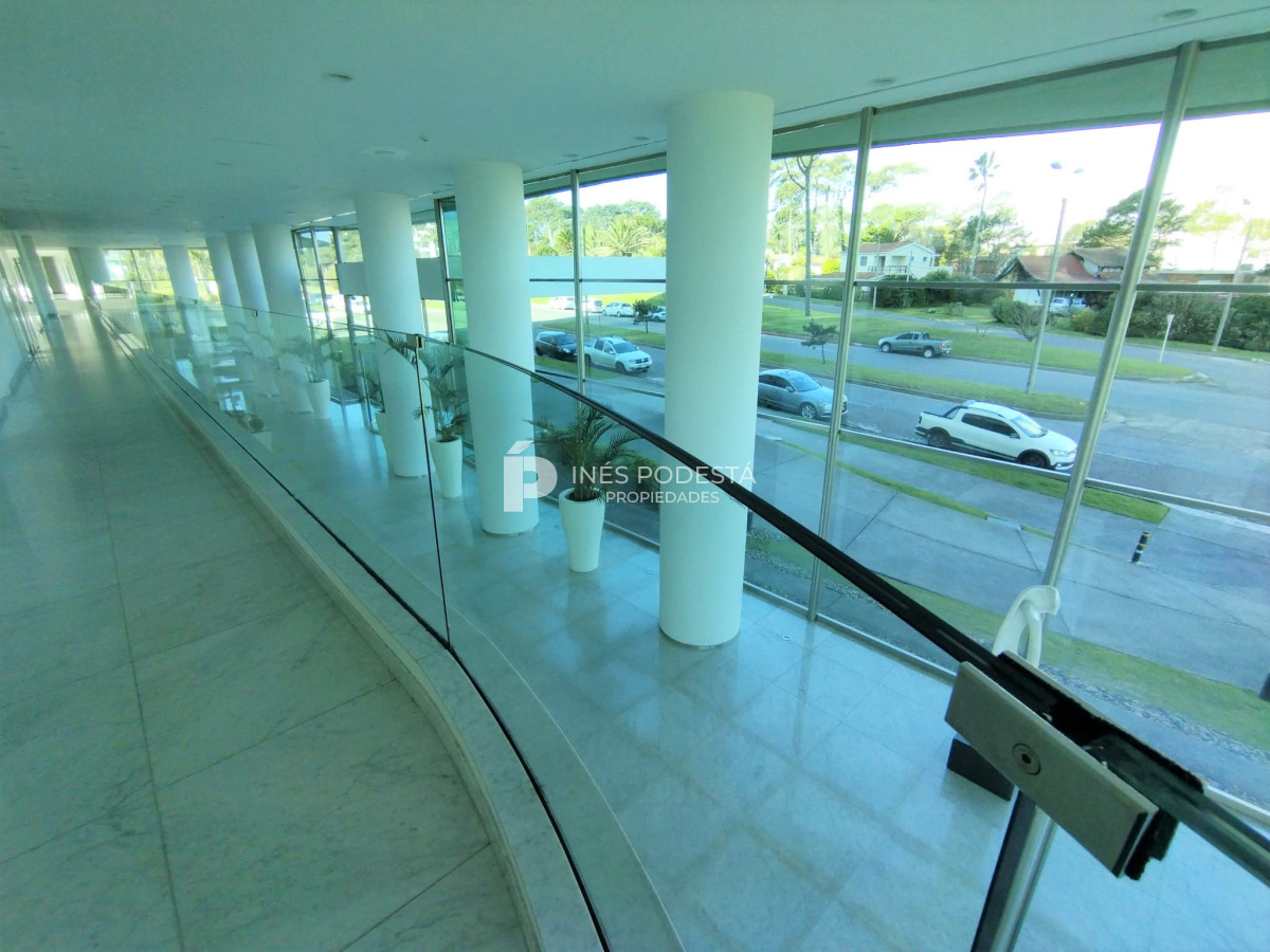 Apartamento ID.7998 - Alquiler Apartamento en  Mansa, Punta del Este, 2 Dormitorios.