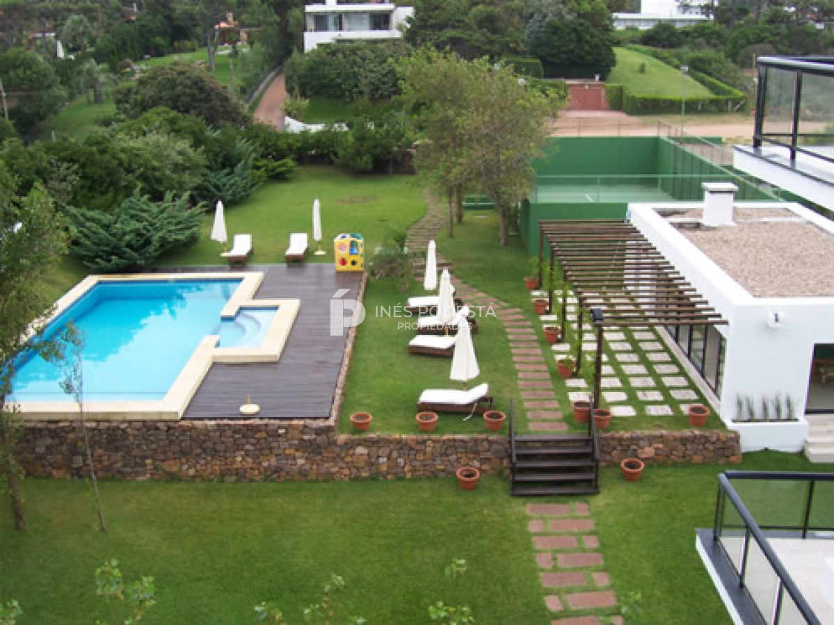 Apartamento ID.7297 - Brava frente al mar, 2 suites más dependencia de servicio