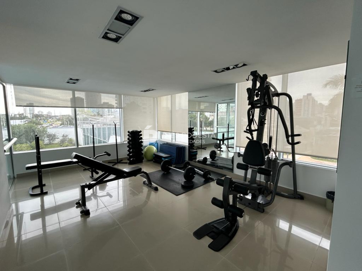 Apartamento ID.7147 - Alquiler de temporada Mansa, Punta del Este, 3 Dormitorios.