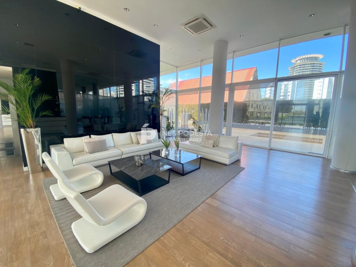 Apartamento ID.7472 - Apartamento en Venta 3 Dormitorios Punta del Este 