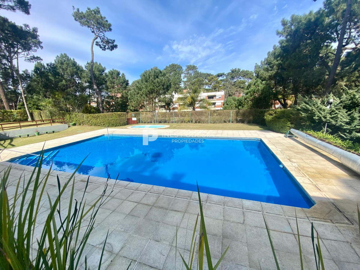 Apartamento ID.41634 - Venta departamento 4 dormitorios en mansa