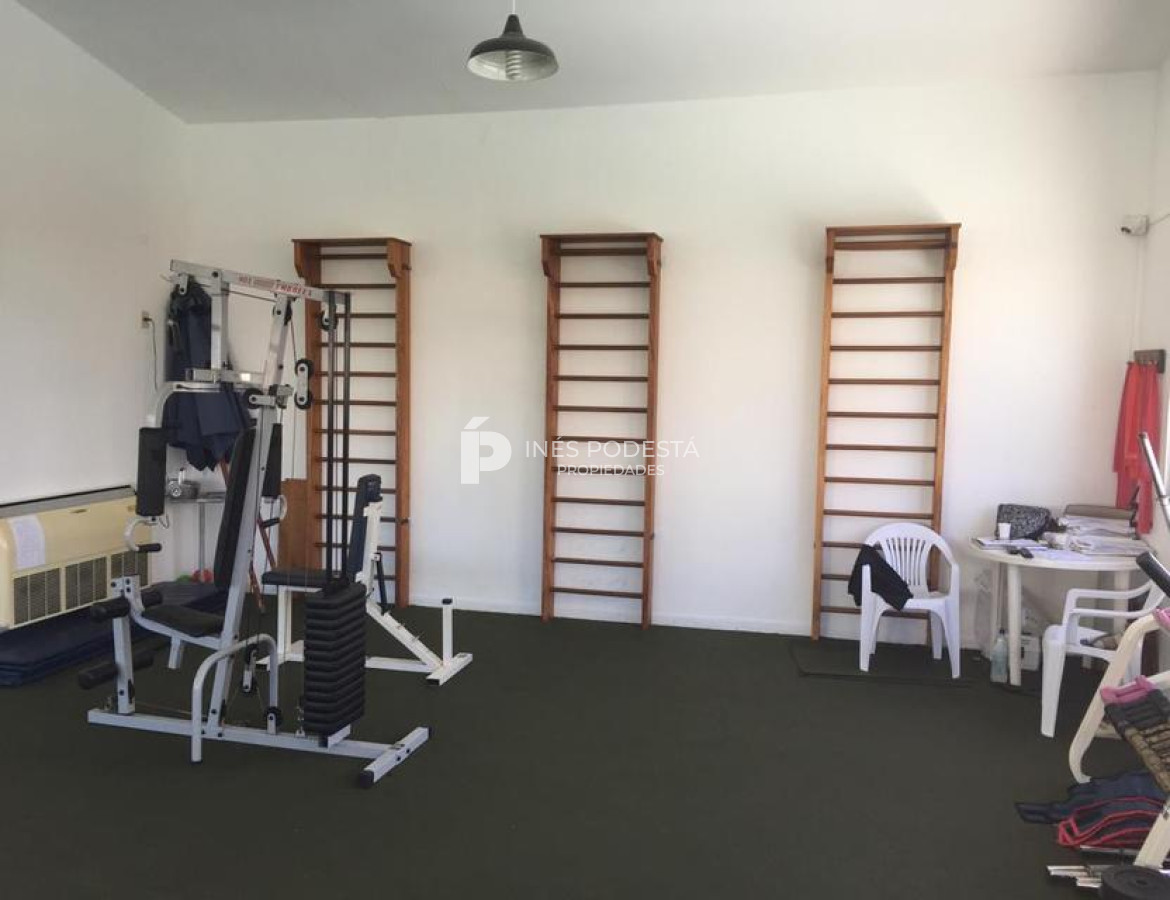 Apartamento ID.8139 - Alquiler Mansa  frente al mar con 2 Dormitorios y 2 baños
