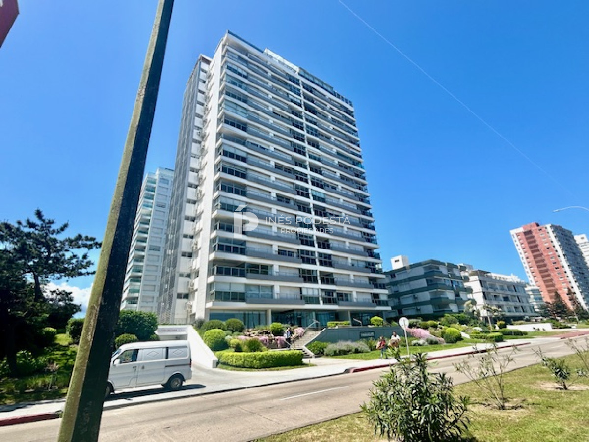 Apartamento ID.4387 - Alquiler departamento 2 dormitorios y 2 baños 