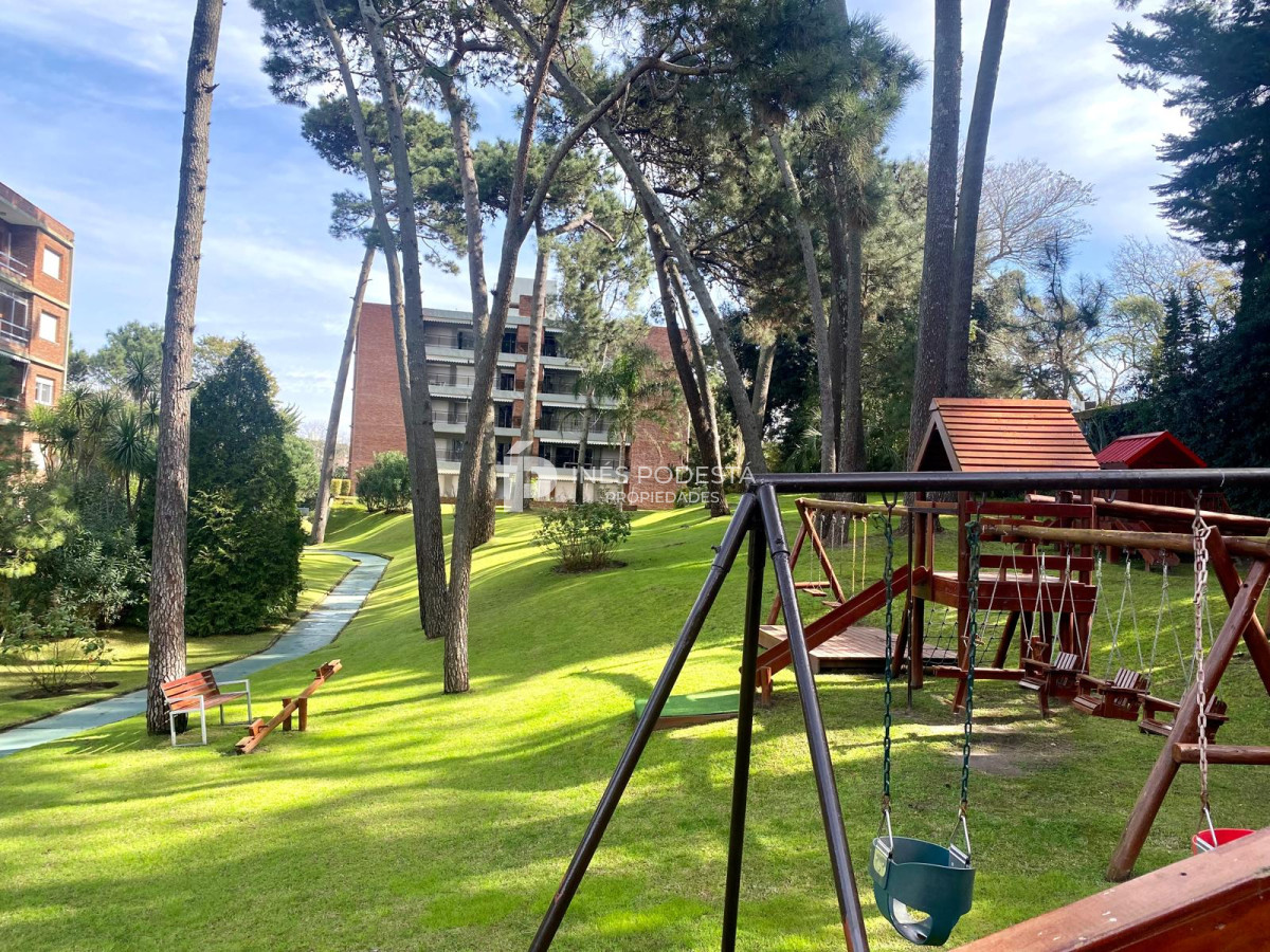 Apartamento ID.41634 - Venta departamento 4 dormitorios en mansa