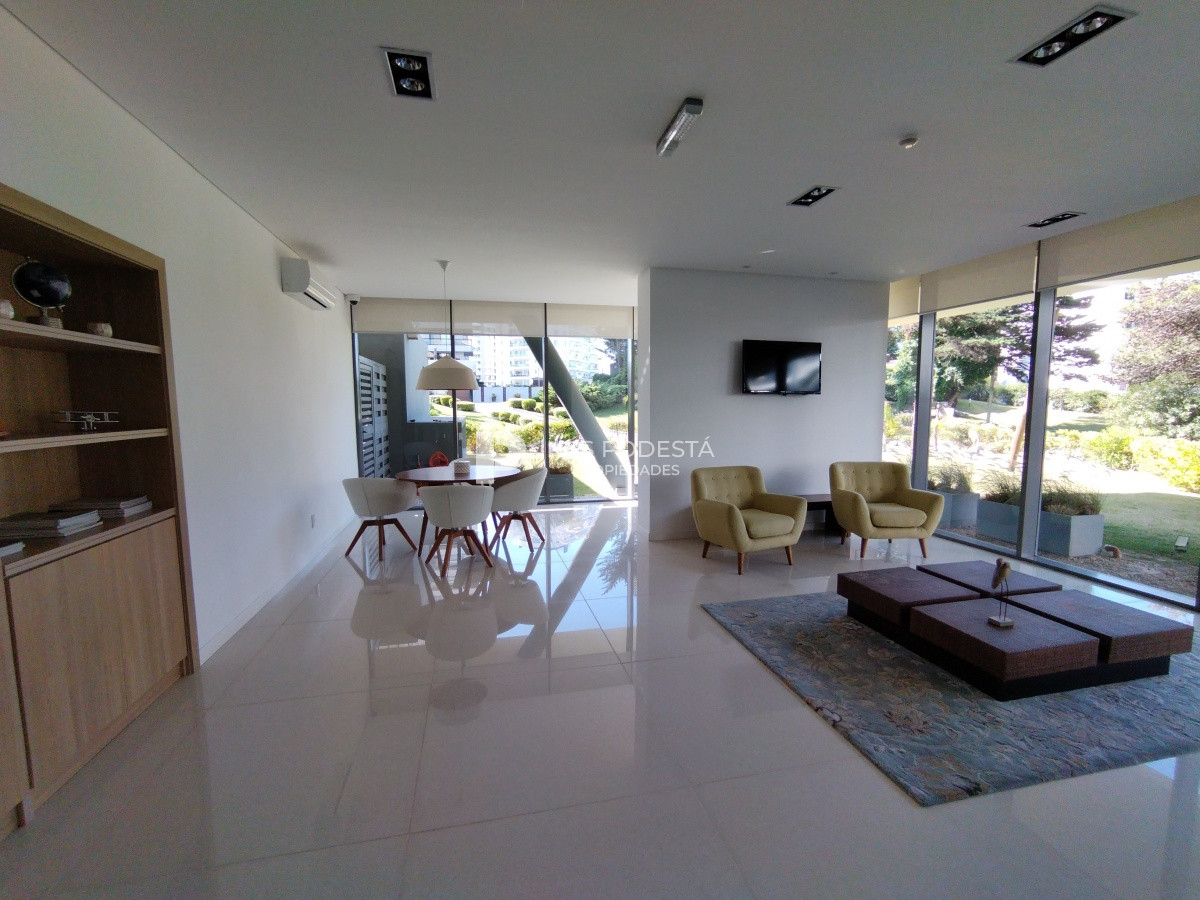 Apartamento ID.7351 - Apartamento en Venta, Brava, Punta del Este, 