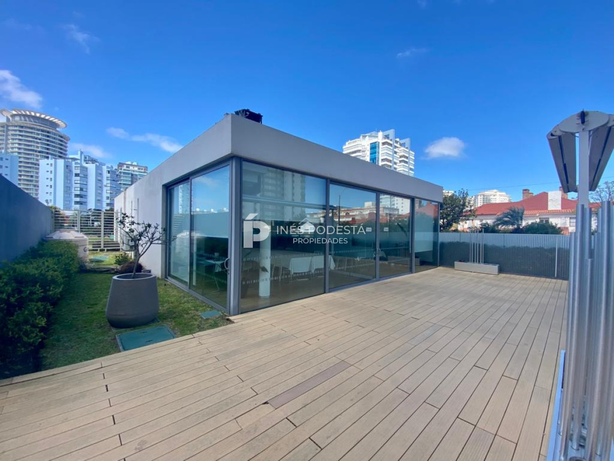 Apartamento ID.7472 - Apartamento en Venta 3 Dormitorios Punta del Este 