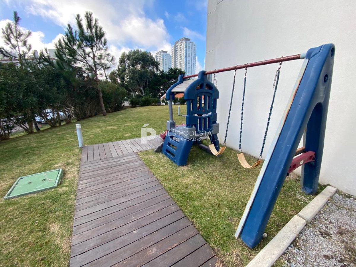 Apartamento ID.5226 - Apartamento en Alquiler, Brava, Punta del Este, 2 Dormitorios.