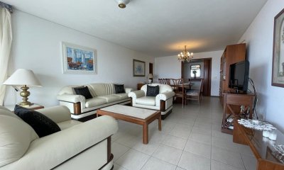 VENTA AMPLIO APARTAMENTO EN PLAYA MANSA