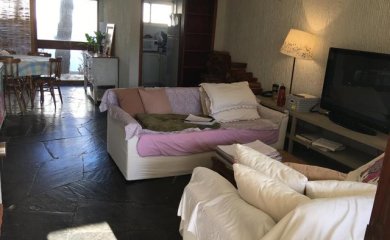 APARTAMENTO EN VENTA 2 CUARTOS Y ESTUFA A LEÑA