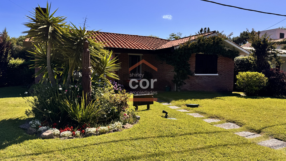 Casa en Punta del Este, Cantegril