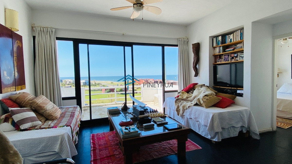 Apartamento ID.423 - Departamento en venta en Manantiales con vista al mar 