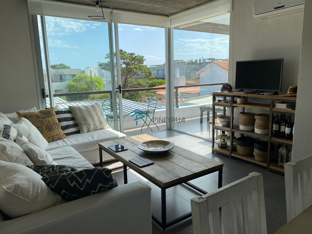 Apartamento ID.295 - Venta departamento 2 dormitorios en Manantiales con parrillero