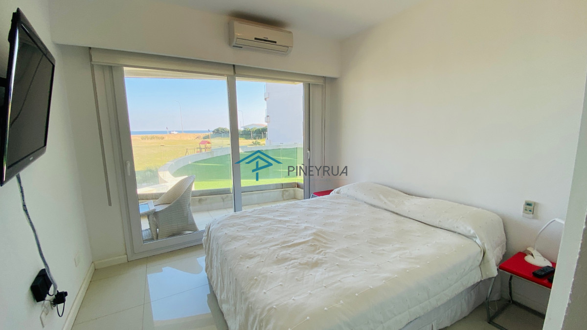Venta apartamento 1 dormitorio parada 40 playa Mansa Punta del Este
