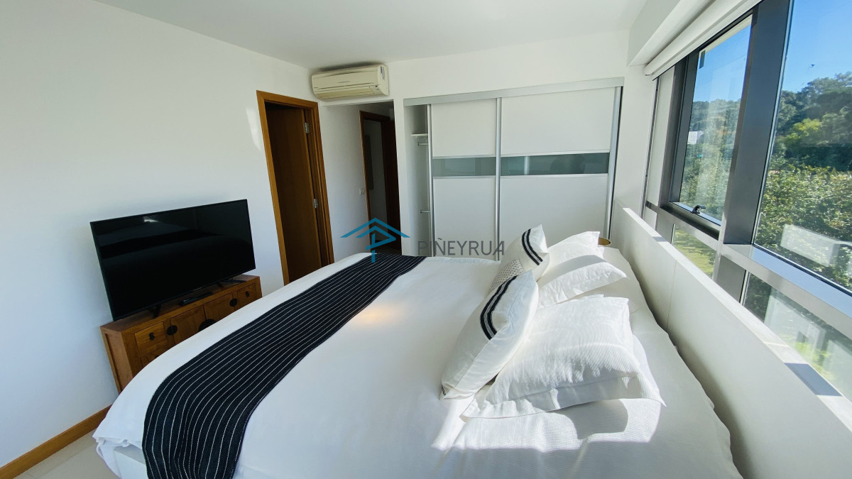 Venta departamento frente al mar en playa Brava