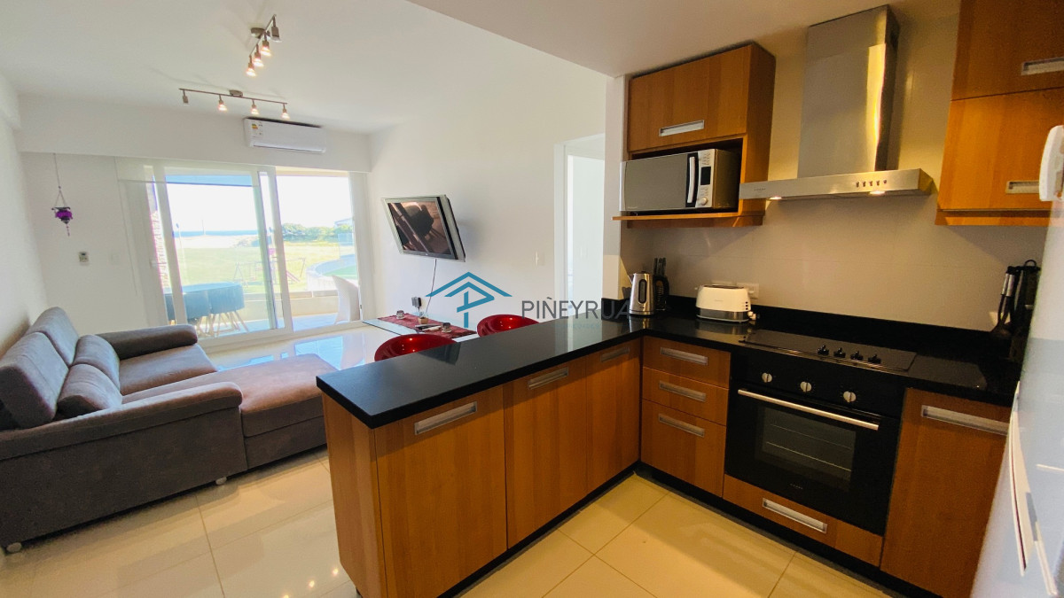 Venta apartamento 1 dormitorio parada 40 playa Mansa Punta del Este