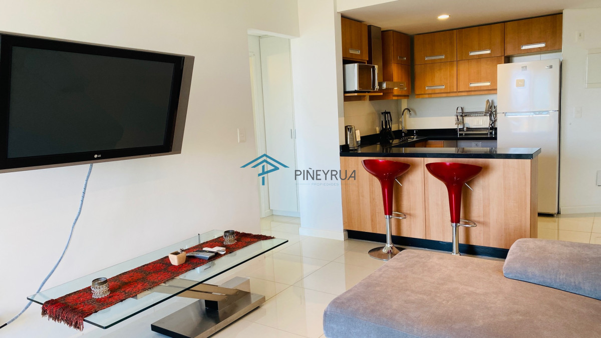Venta apartamento 1 dormitorio parada 40 playa Mansa Punta del Este