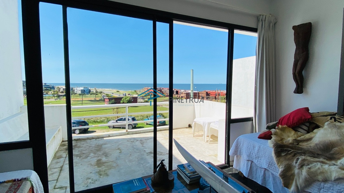Apartamento ID.423 - Departamento en venta en Manantiales con vista al mar 