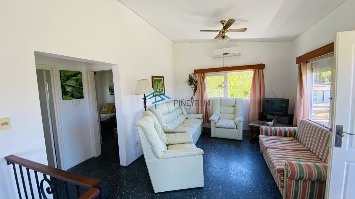 Casa en venta cerca del mar en Altos de Punta Piedras al lado de Manantiales