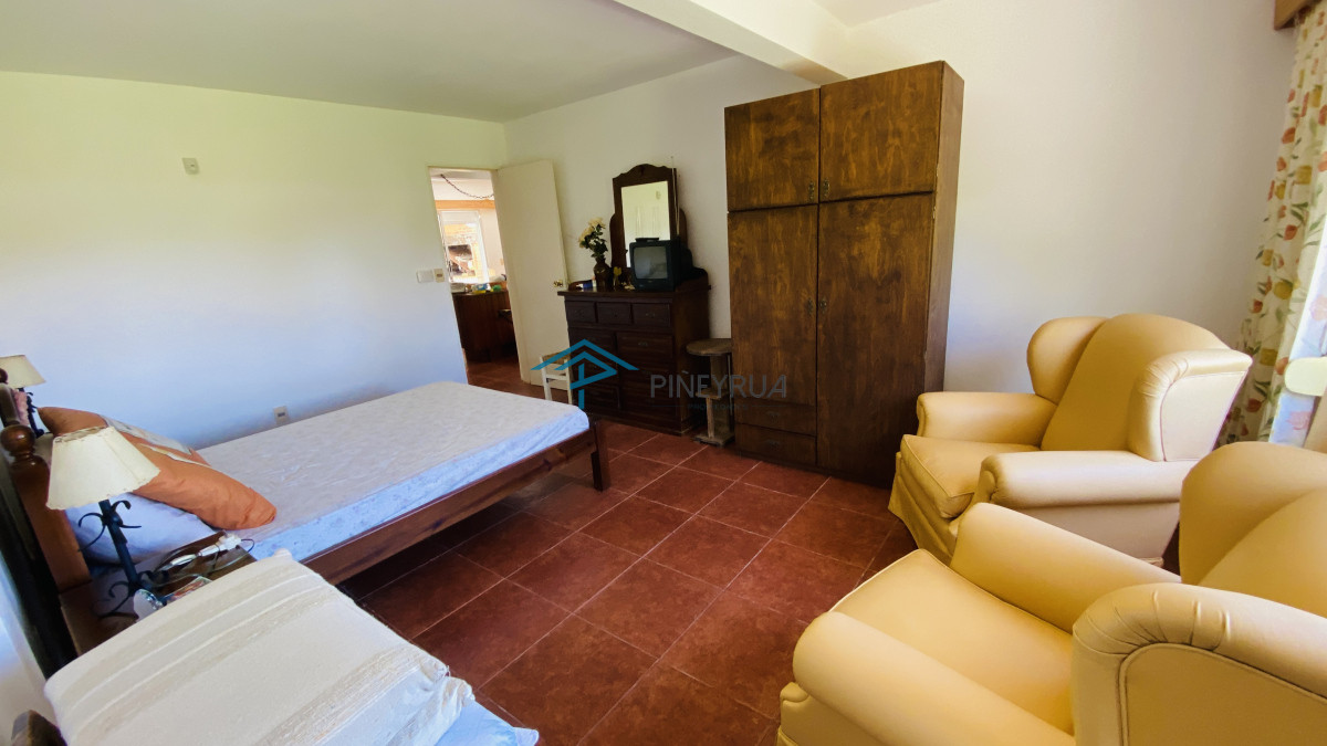 Casa en venta cerca del mar en Altos de Punta Piedras al lado de Manantiales