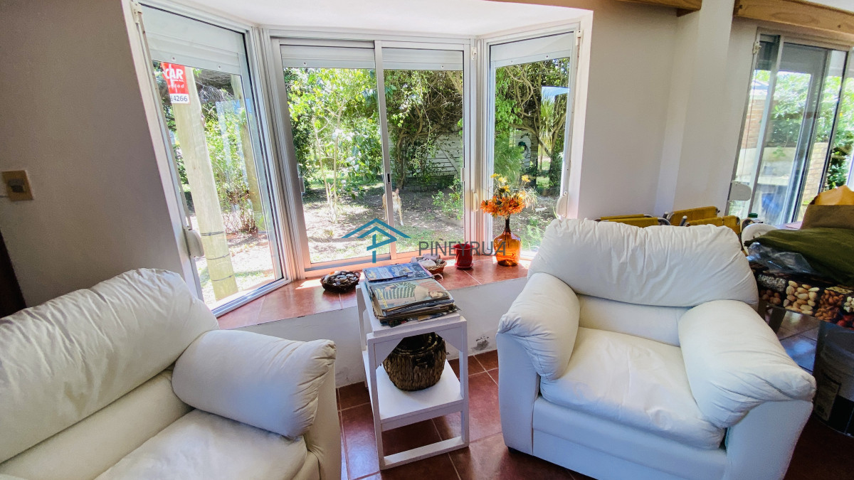 Casa en venta cerca del mar en Altos de Punta Piedras al lado de Manantiales
