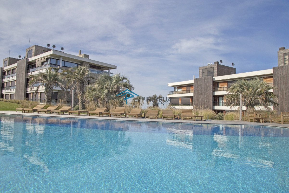 Venta y alquiler departamento en Manantiales frente al mar