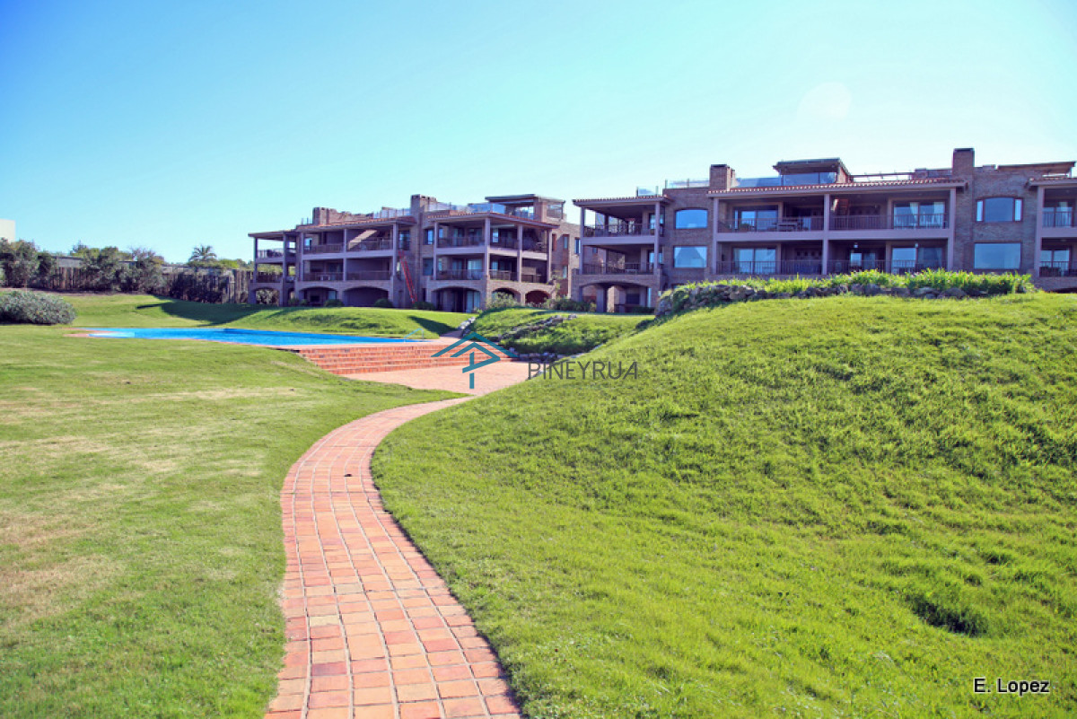 Apartamento sobre el mar en Manantiales 