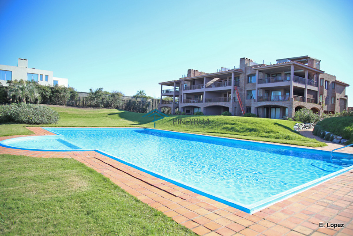 Apartamento sobre el mar en Manantiales 