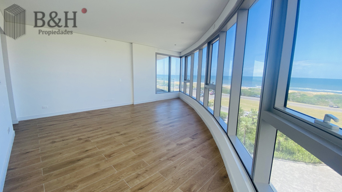 Apartamento ID.4622 - Trump Tower 3 suites mas servicio a estrenar Oportunidad de compra 