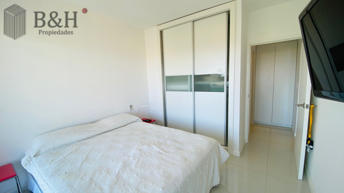 Apartamento ID.4855 - Venta Departamento 1 dormitorio parada 40 playa Mansa Punta del Este