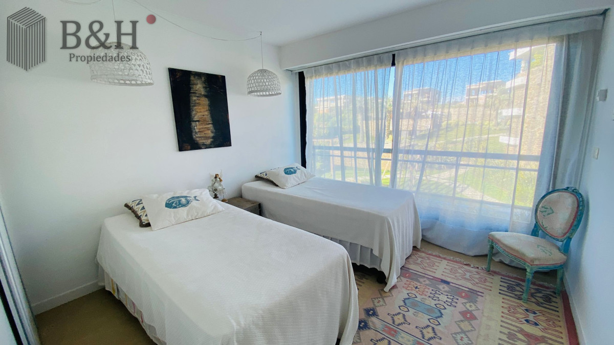 Apartamento ID.4071 - Alquiler departamento 2 dormitorios en Manantiales frente al mar disponible 16 enero al 2 de febrero