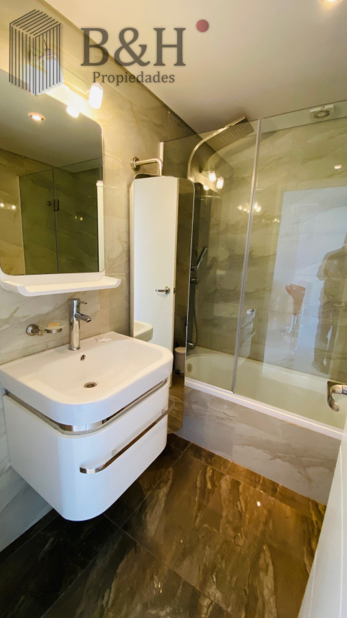 Apartamento ID.4855 - Venta Departamento 1 dormitorio parada 40 playa Mansa Punta del Este