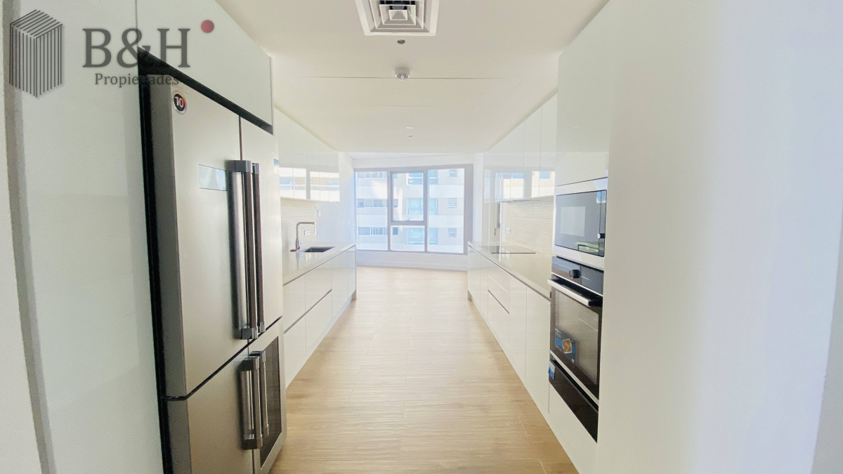 Apartamento ID.4622 - Trump Tower 3 suites mas servicio a estrenar Oportunidad de compra 