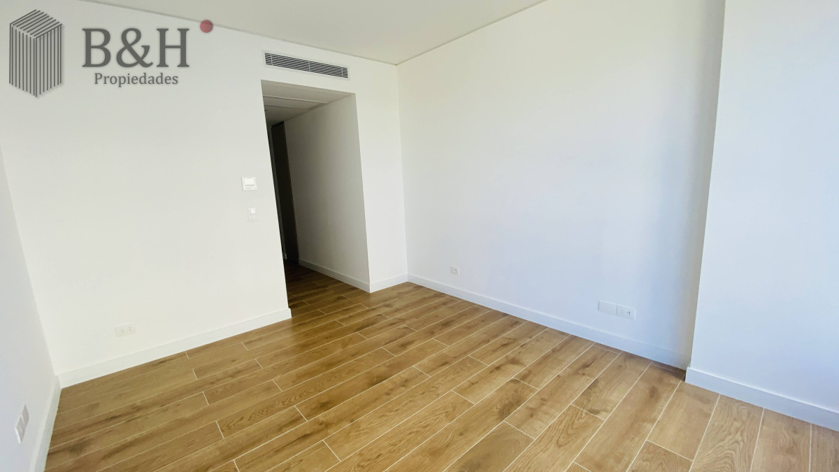 Apartamento ID.4622 - Trump Tower 3 suites mas servicio a estrenar Oportunidad de compra 