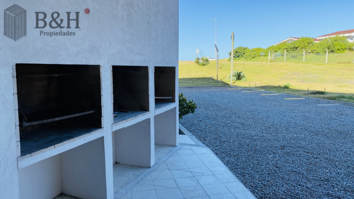Apartamento ID.4855 - Venta Departamento 1 dormitorio parada 40 playa Mansa Punta del Este