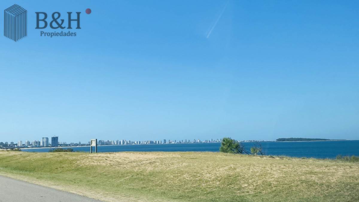 Apartamento ID.4855 - Venta Departamento 1 dormitorio parada 40 playa Mansa Punta del Este