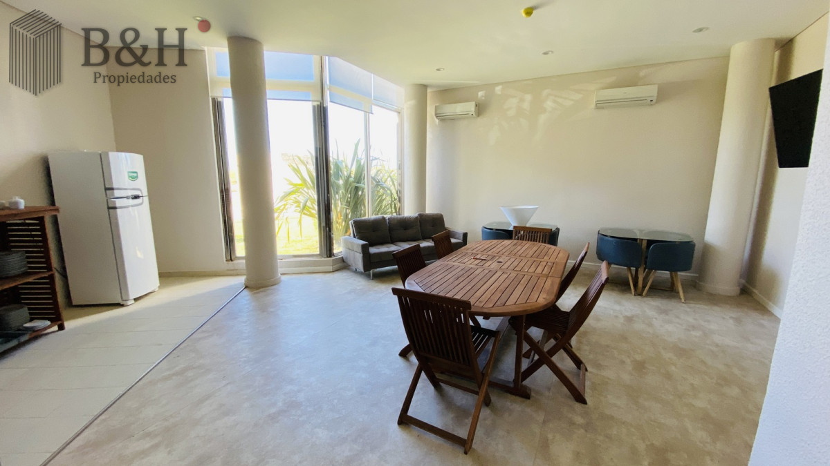 Apartamento ID.4855 - Venta Departamento 1 dormitorio parada 40 playa Mansa Punta del Este