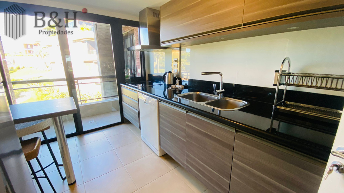 Apartamento ID.4071 - Alquiler departamento 2 dormitorios en Manantiales frente al mar disponible 16 enero al 2 de febrero