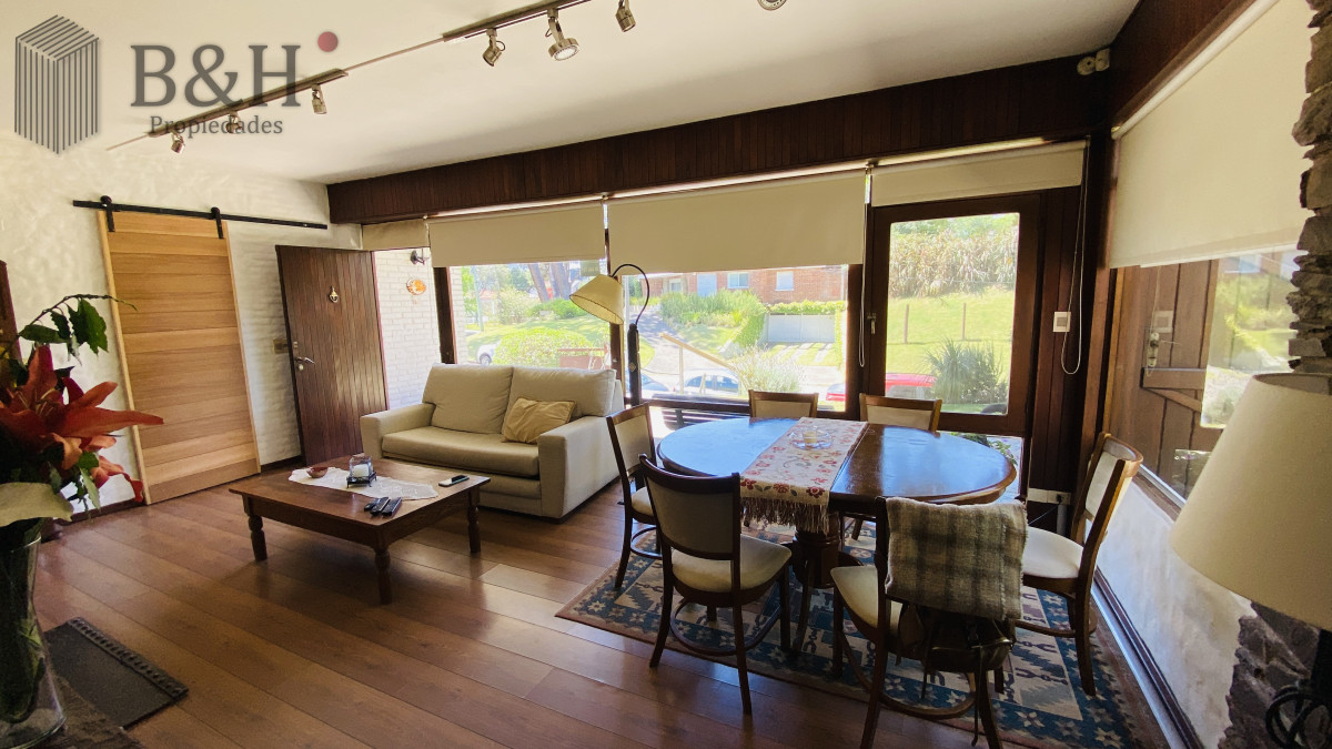 Casa ID.6166 - Alquiler casa 3 dormitorios en Cantegril Punta del Este